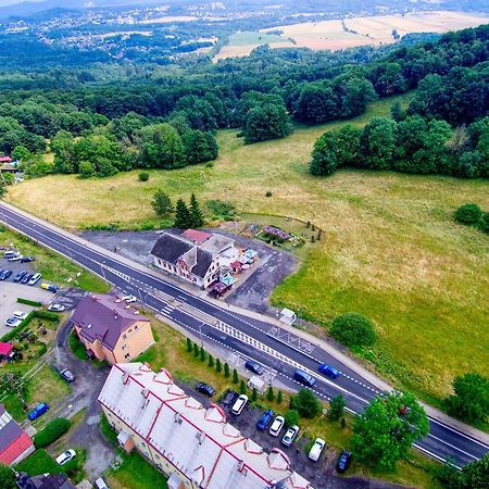 Motorest U Kone Kamenicky Senov Экстерьер фото